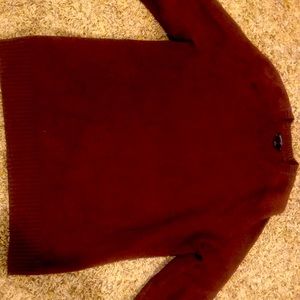 In great condition mens banana republic sweater.